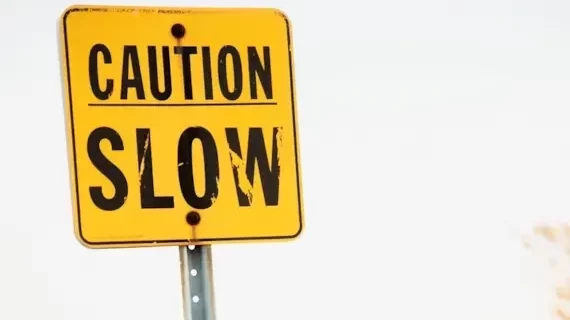 caution_slow
